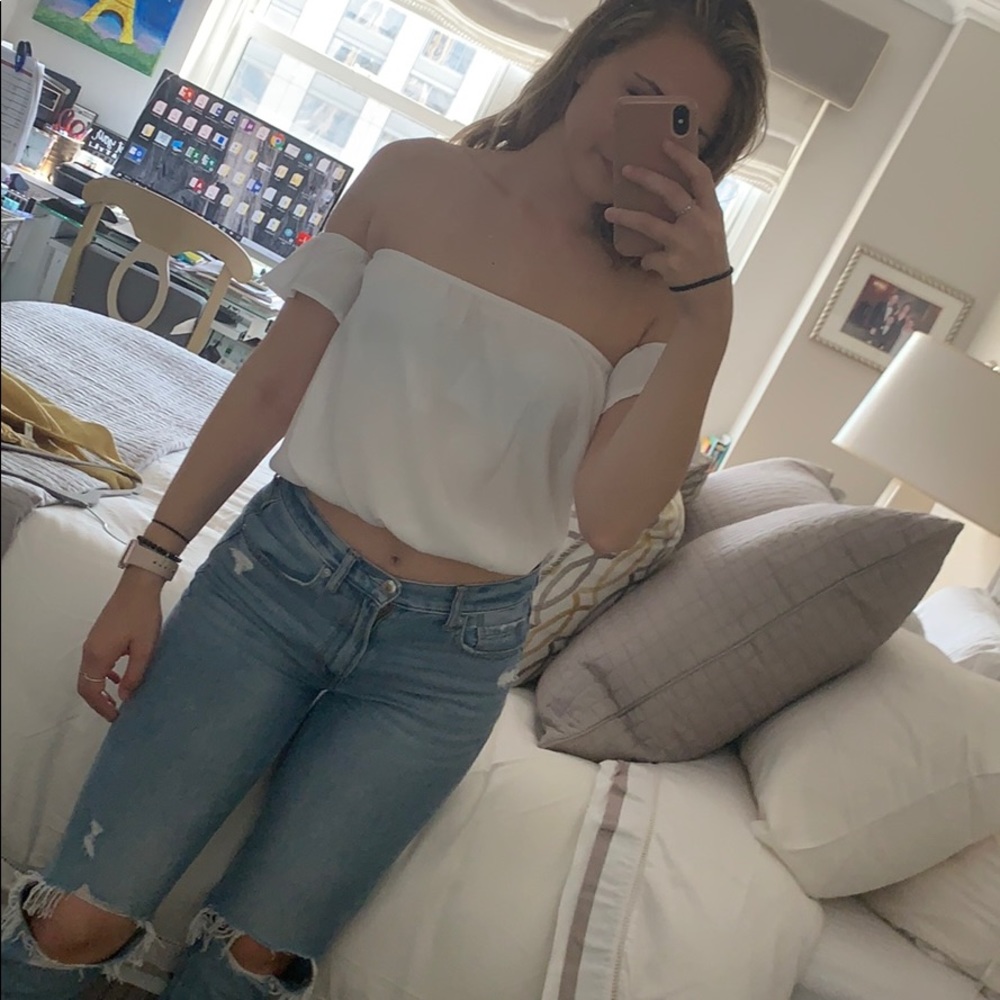 Brandy Melville off the shoulder shirt